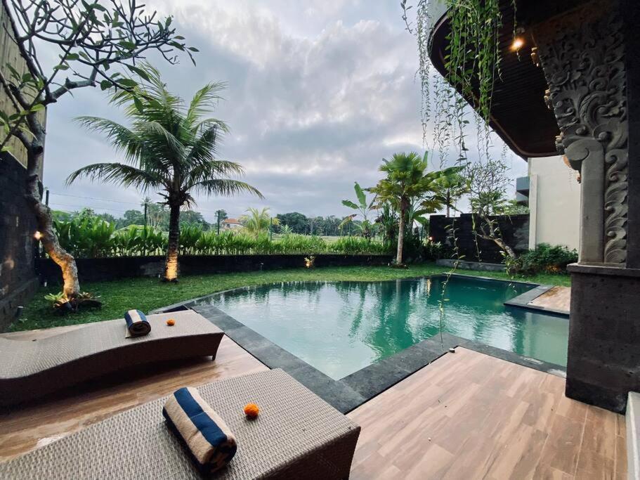 Villa Dewa Dewi 2 ウブド エクステリア 写真